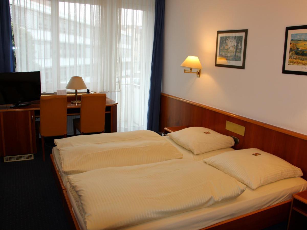 City Hotel Stuttgart Room photo